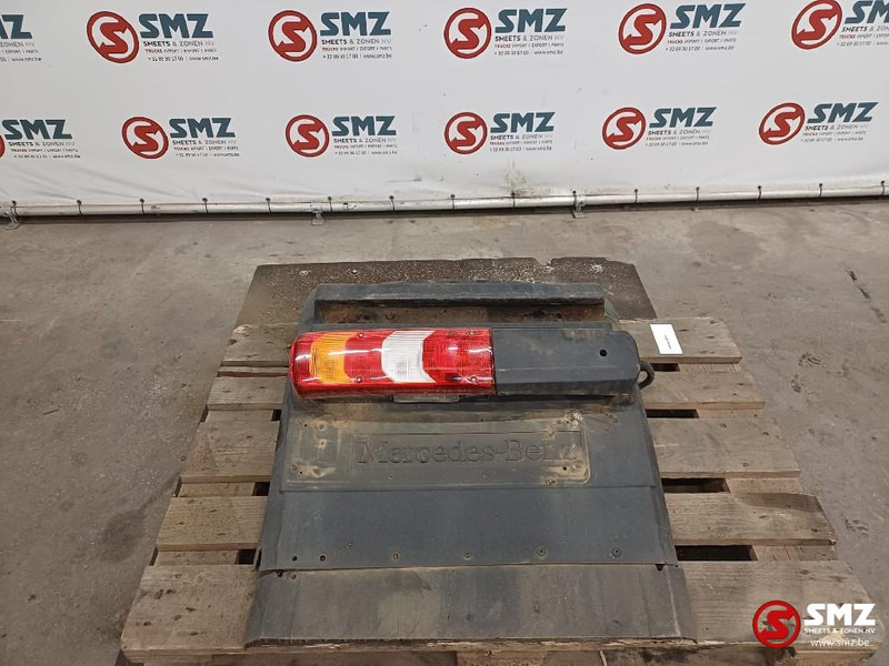 Mercedes-Benz Occ spatbord achteraan L/R Mercedes - Кузов и экстерьер для Грузовиков: фото 1 Mercedes-Benz Occ spatbord achteraan L/R Mercedes - Кузов и экстерьер для Грузовиков: фото 1