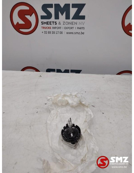 Mercedes-Benz Xenonlamp + houder Mercedes A0018265482 N000000004 - Передняя фара для Грузовиков: фото 3 Mercedes-Benz Xenonlamp + houder Mercedes A0018265482 N000000004 - Передняя фара для Грузовиков: фото 3