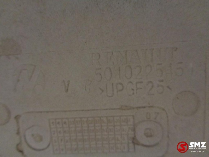 Renault Occ motorkap renault 501022515 - Капот для Грузовиков: фото 4 Renault Occ motorkap renault 501022515 - Капот для Грузовиков: фото 4