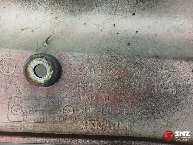 Renault Occ radiatorgrille Renault - Решётка радиатора для Грузовиков: фото 3 Renault Occ radiatorgrille Renault - Решётка радиатора для Грузовиков: фото 3