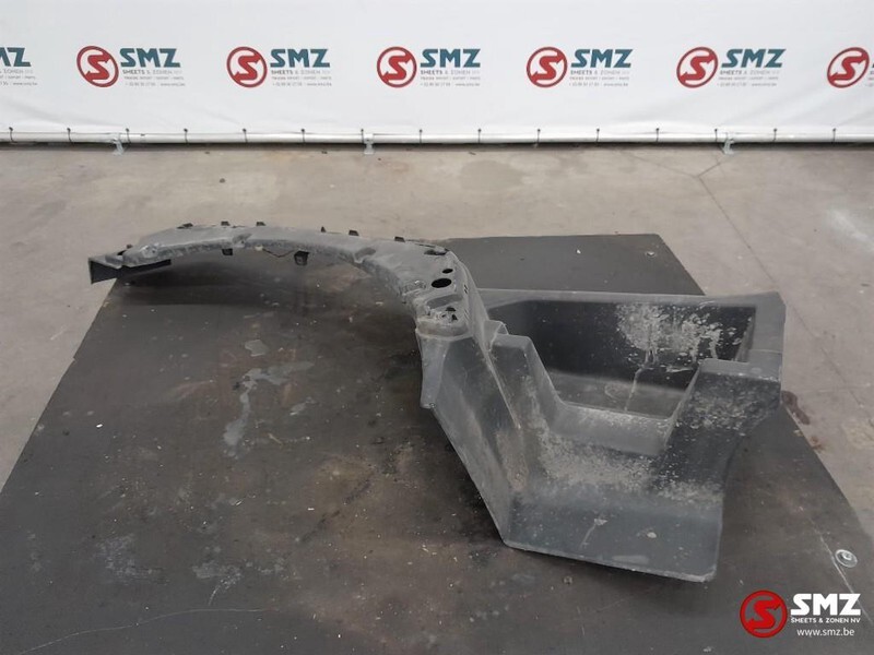 Renault Occ treeplankbehuizing rechts Renault T 82223396 - Дверь и запчасти для Грузовиков: фото 3 Renault Occ treeplankbehuizing rechts Renault T 82223396 - Дверь и запчасти для Грузовиков: фото 3