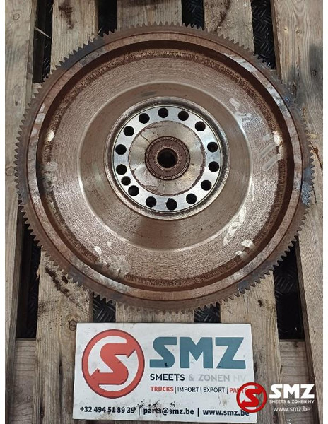 Renault Occ vliegwiel Renault - Двигатель и запчасти для Грузовиков: фото 1 Renault Occ vliegwiel Renault - Двигатель и запчасти для Грузовиков: фото 1