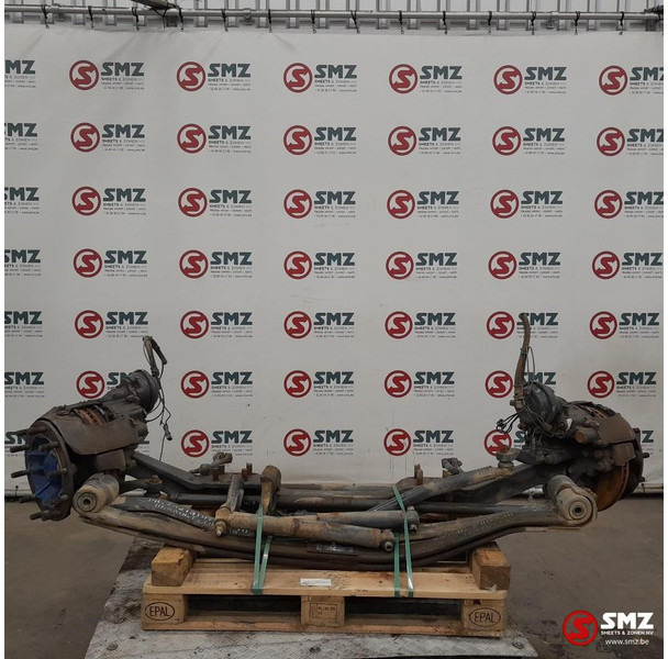 Renault Occ vooras + set bladveren vooras Renault - Рулевое управление для Грузовиков: фото 1 Renault Occ vooras + set bladveren vooras Renault - Рулевое управление для Грузовиков: фото 1