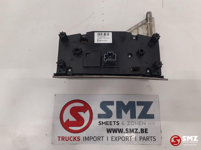 Volvo Occ aircobedieningspaneel Volvo - Электрическая система для Грузовиков: фото 2 Volvo Occ aircobedieningspaneel Volvo - Электрическая система для Грузовиков: фото 2