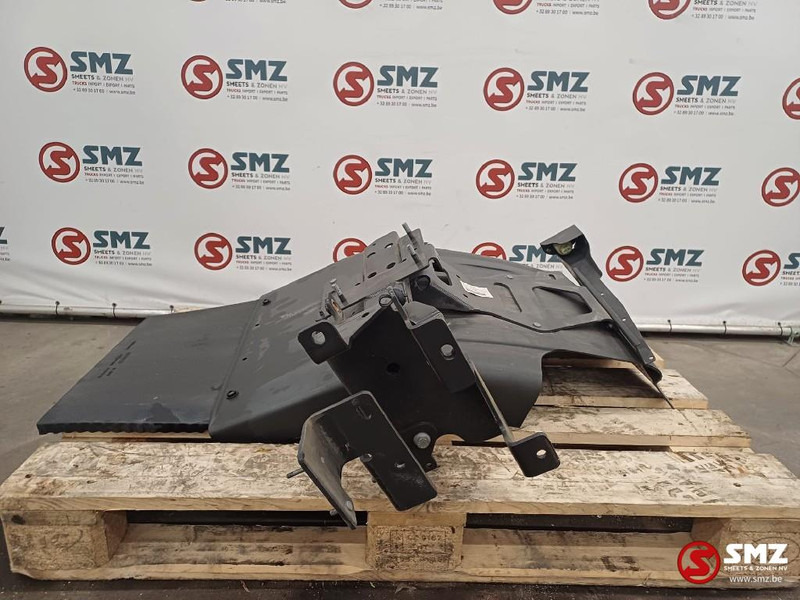 Volvo Occ spatbord cabine achter L/R + spatbordsteun Vol - Кузов и экстерьер для Грузовиков: фото 3 Volvo Occ spatbord cabine achter L/R + spatbordsteun Vol - Кузов и экстерьер для Грузовиков: фото 3