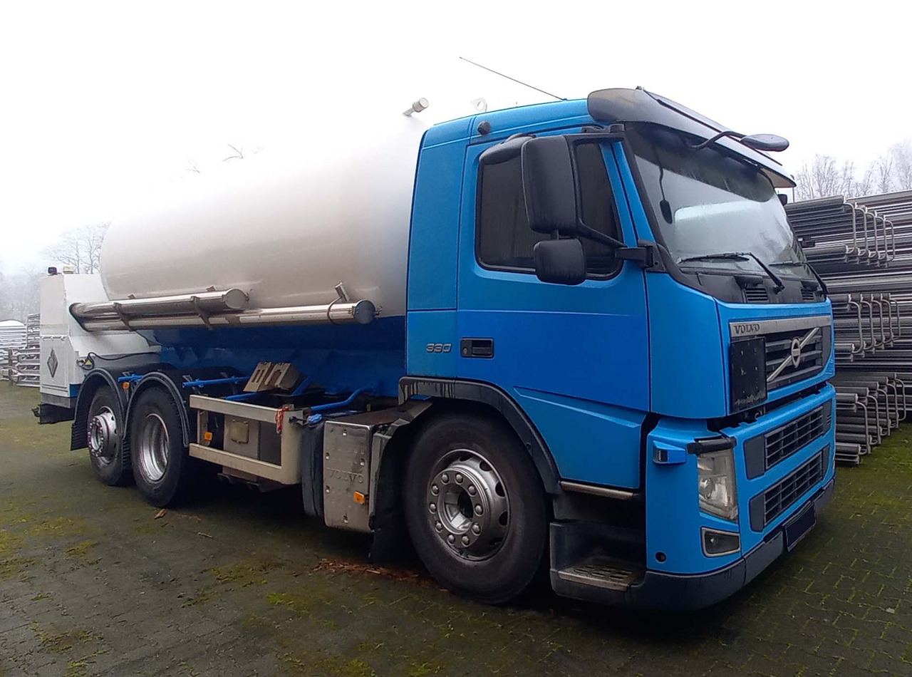 VOLVO Gas, oxygen, argon, nitrogen, cryogenic tank truck - Грузовик-цистерна: фото 2 VOLVO Gas, oxygen, argon, nitrogen, cryogenic tank truck - Грузовик-цистерна: фото 2