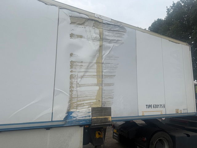 Schmitz Cargobull Vleeshanger Schade - Полуприцеп-рефрижератор: фото 5 Schmitz Cargobull Vleeshanger Schade - Полуприцеп-рефрижератор: фото 5