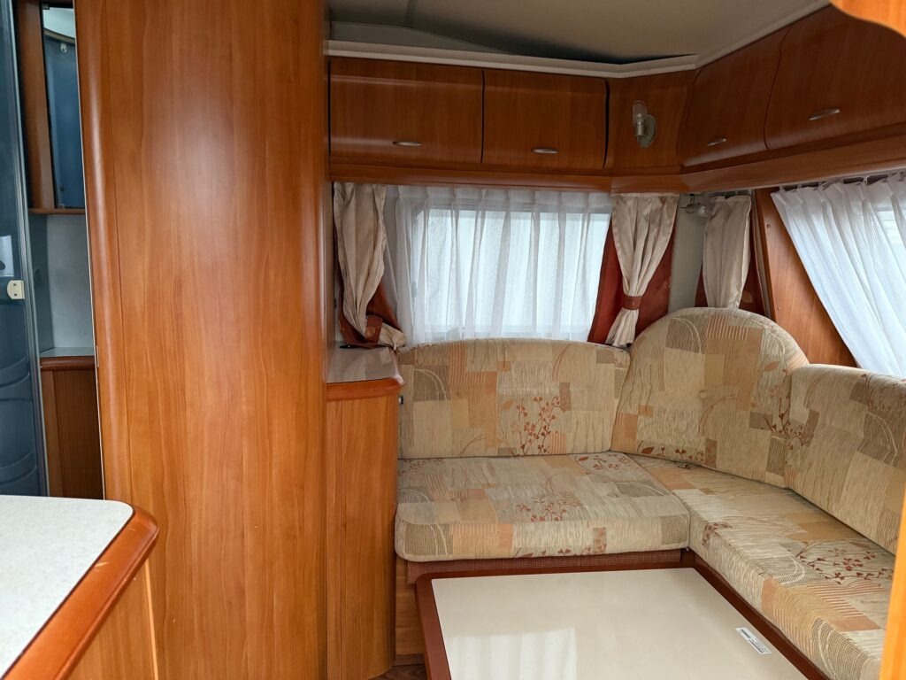 Hobby Excellent 460 LU 2008 - Прицеп дача: фото 5 Hobby Excellent 460 LU 2008 - Прицеп дача: фото 5