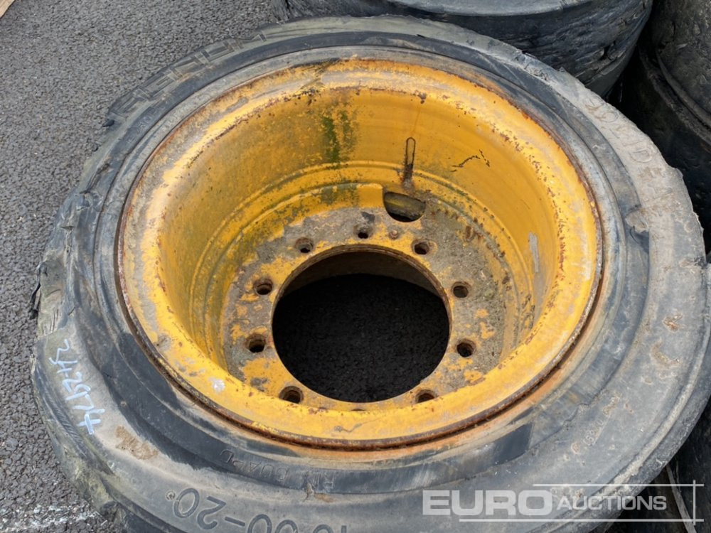 Шина 10-20 Tyre & Rim (4 of): фото 8