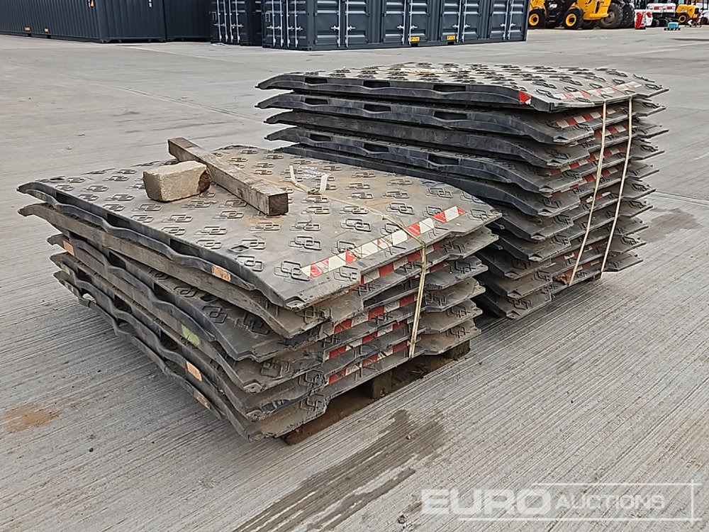 165x100mm Plastic Road Plates (2 Pallets of) - Строительное оборудование: фото 3 165x100mm Plastic Road Plates (2 Pallets of) - Строительное оборудование: фото 3