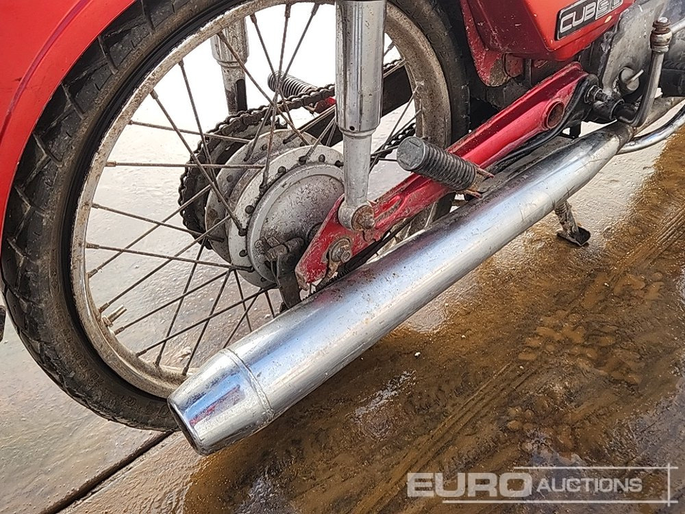 Мотоцикл 1995 Honda Cub 90 Moped (Category C Insurance Loss) (Mileage Cannot be Verified): фото 15