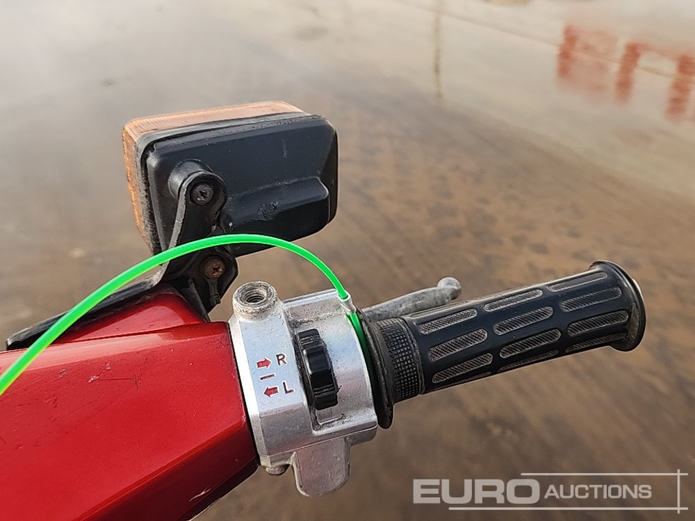 Мотоцикл 1995 Honda Cub 90 Moped (Category C Insurance Loss) (Mileage Cannot be Verified): фото 10