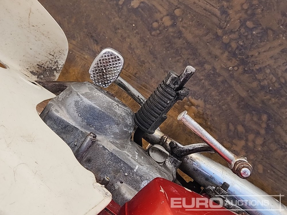 Мотоцикл 1995 Honda Cub 90 Moped (Category C Insurance Loss) (Mileage Cannot be Verified): фото 12