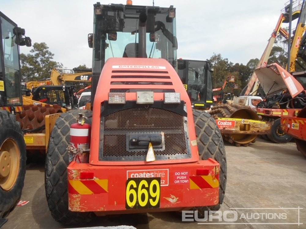 2011 CAT CS533XT Single Drum Vibrating Roller, A/C - Каток: фото 3 2011 CAT CS533XT Single Drum Vibrating Roller, A/C - Каток: фото 3