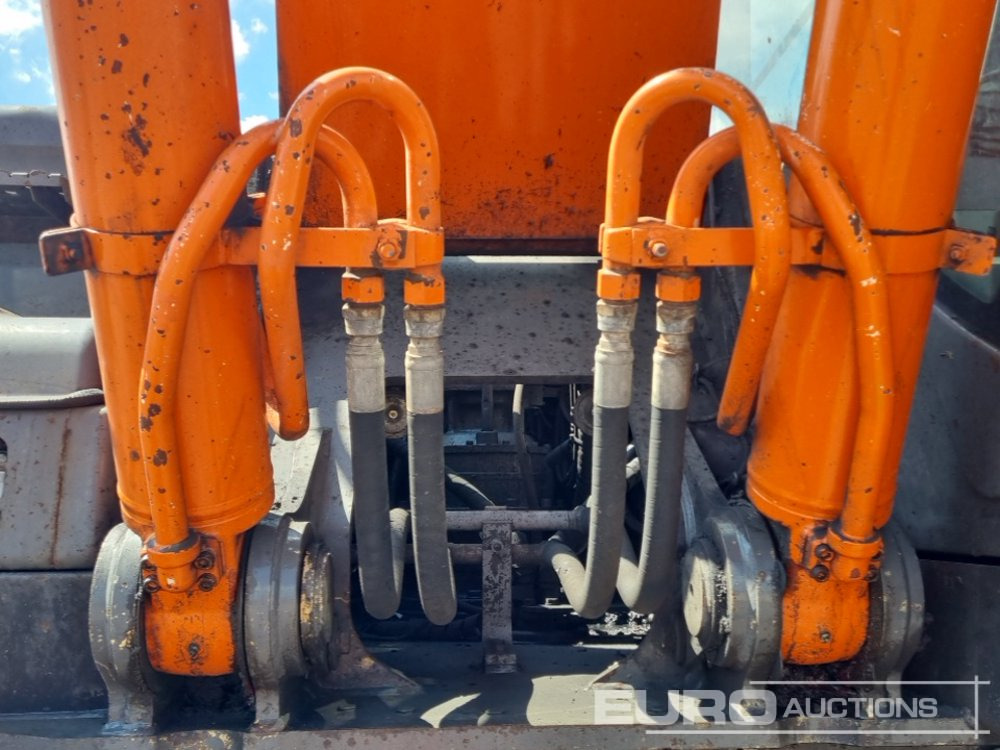 Гусеничный экскаватор 2011 Hitachi ZX350LC-3: фото 26