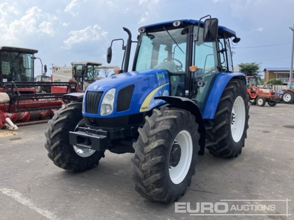 2011 New Holland T5070 - Трактор: фото 2 2011 New Holland T5070 - Трактор: фото 2