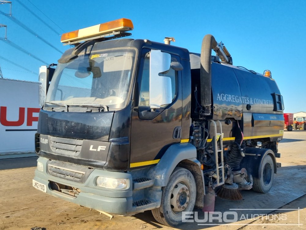 2012 DAF LF55.220 - Подметально-уборочная машина: фото 1 2012 DAF LF55.220 - Подметально-уборочная машина: фото 1