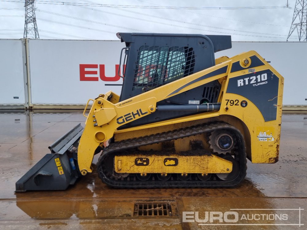 2012 Gehl RT210 - Мини-погрузчик с бортовым поворотом: фото 2 2012 Gehl RT210 - Мини-погрузчик с бортовым поворотом: фото 2