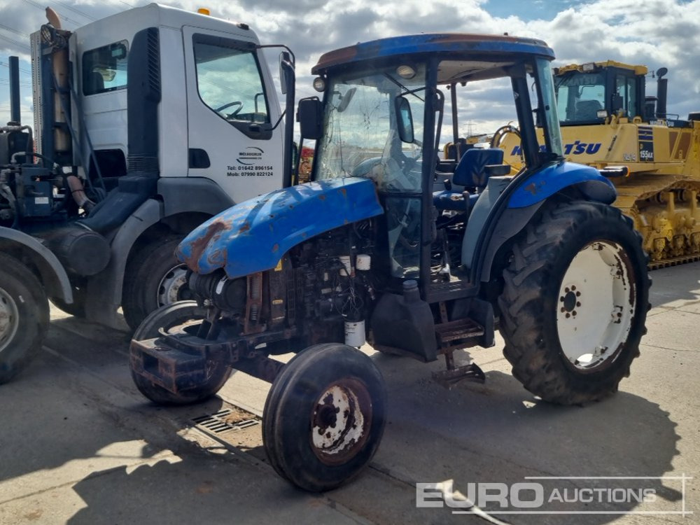 2012 New Holland 2WD Tractor, Spool Valve (No Drive) - Трактор: фото 1 2012 New Holland 2WD Tractor, Spool Valve (No Drive) - Трактор: фото 1