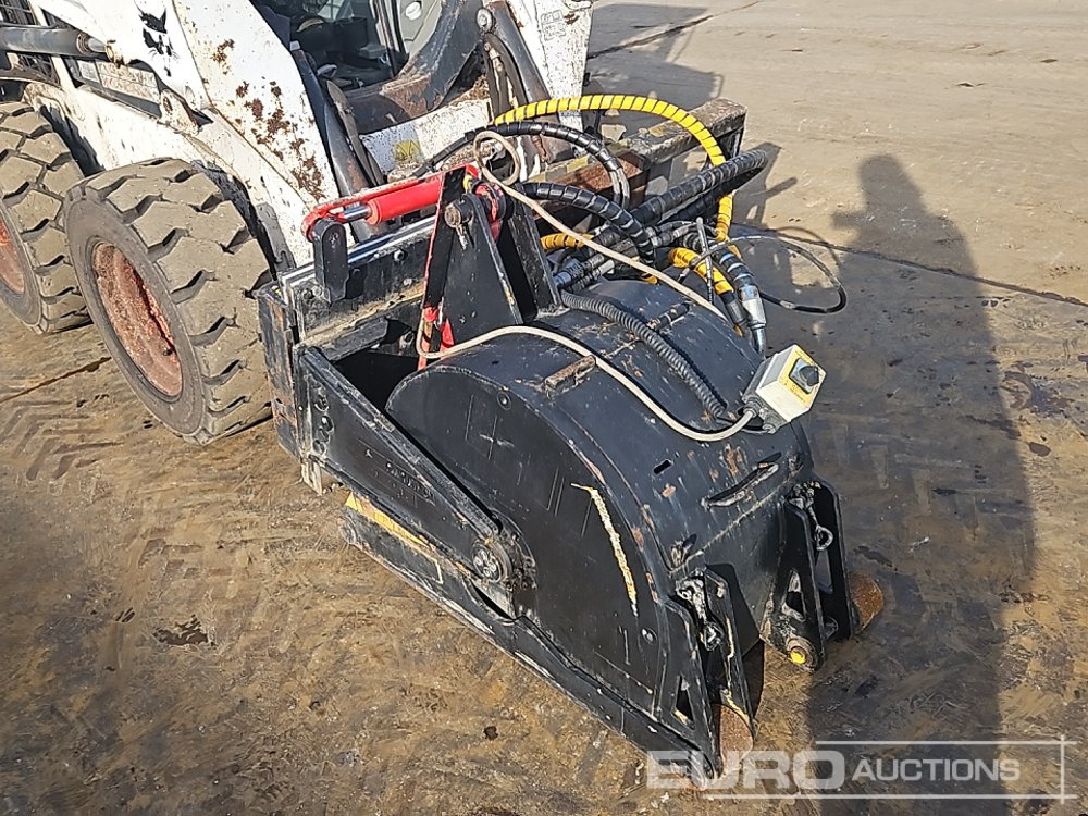 Мини-погрузчик с бортовым поворотом 2014 Bobcat S550: фото 15 Мини-погрузчик с бортовым поворотом 2014 Bobcat S550: фото 15