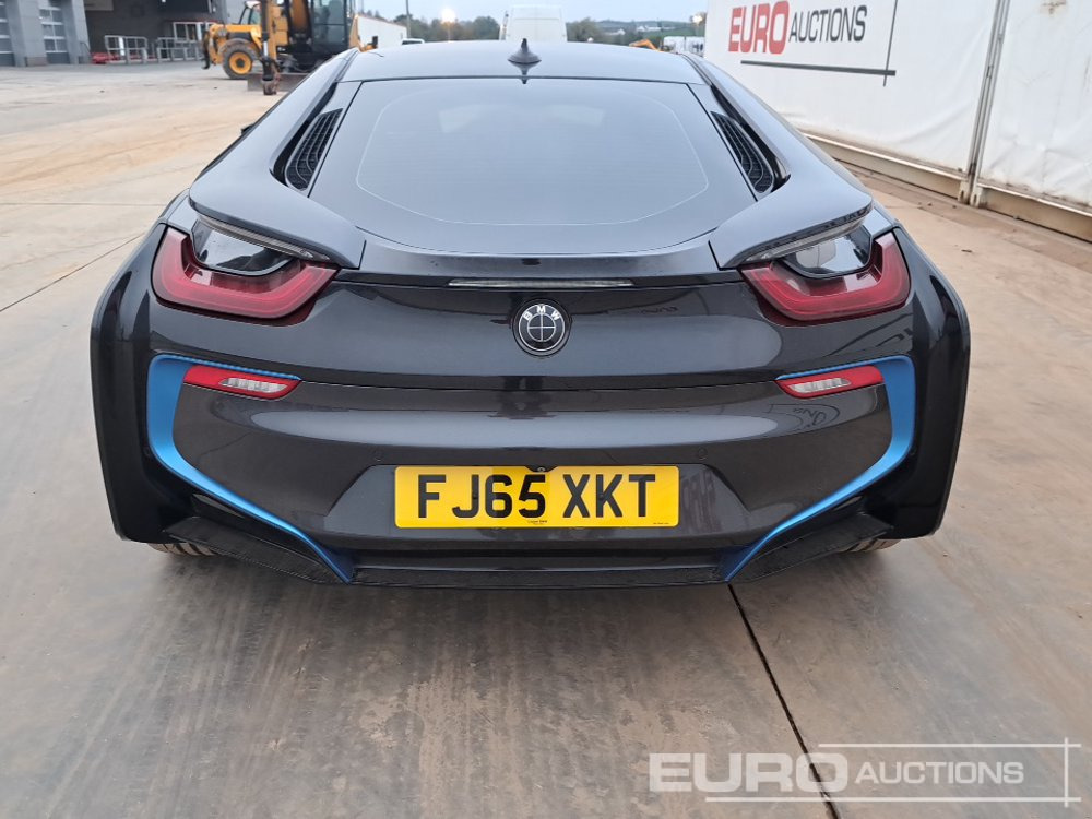 2015 BMW I8 - Легковой автомобиль: фото 4 2015 BMW I8 - Легковой автомобиль: фото 4