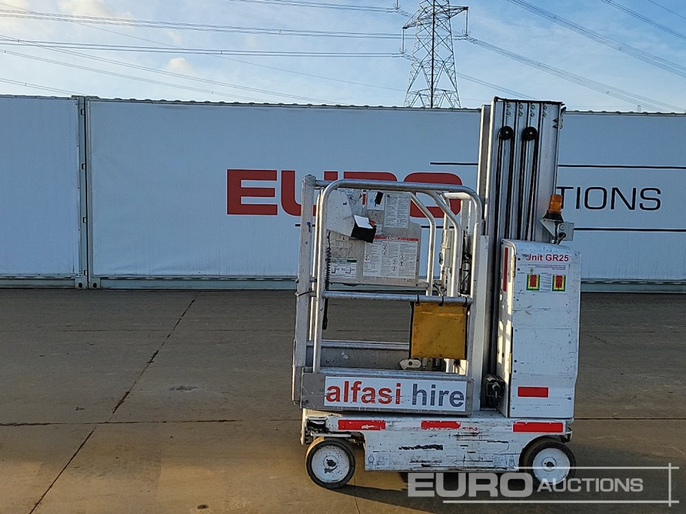 2015 Genie GR20 - Подъёмник: фото 2 2015 Genie GR20 - Подъёмник: фото 2