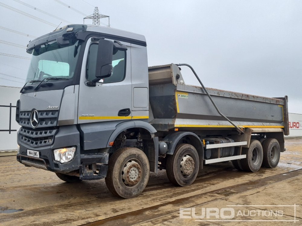 2015 Mercedes Arocs 3240 - Самосвал: фото 1 2015 Mercedes Arocs 3240 - Самосвал: фото 1