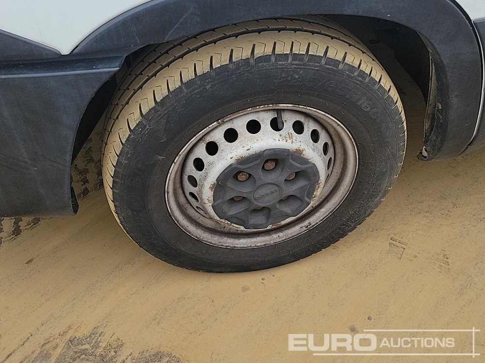 Грузопассажирский фургон 2016 Iveco Daily 35S11: фото 10