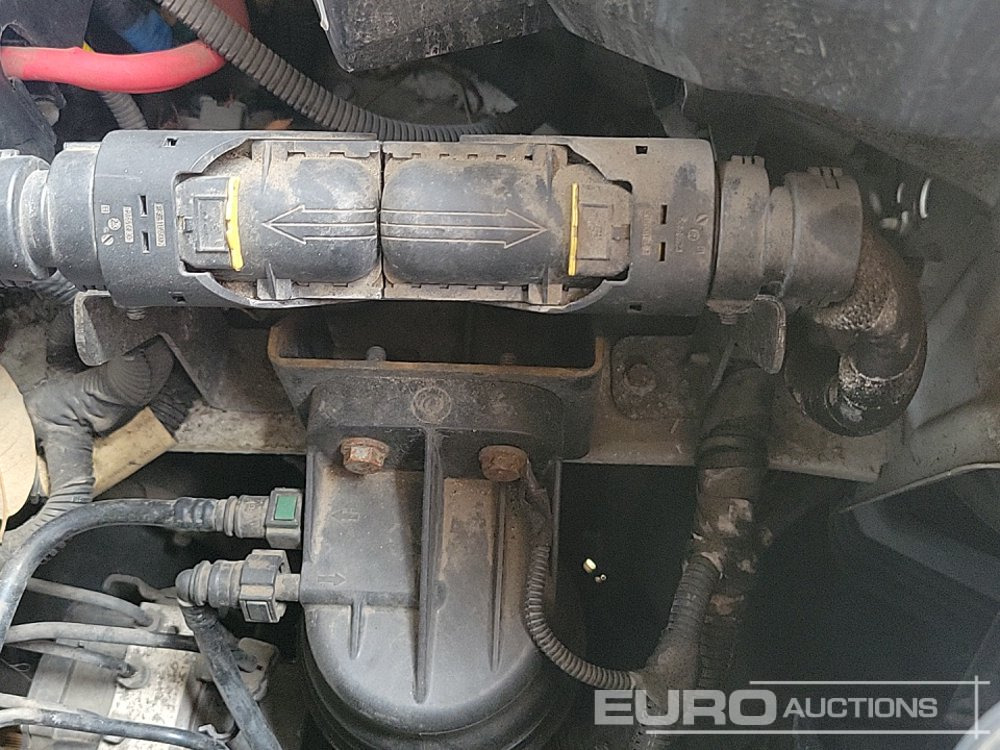 Грузопассажирский фургон 2016 Iveco Daily 35S11: фото 28