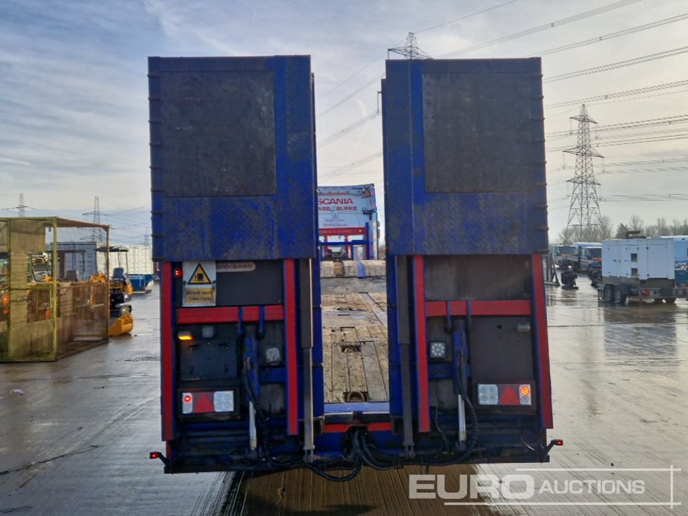 2016 Montracon Tri Axle Step Frame Low Loader Trailer, Out Riggers, Hydraulic Fliptoe Ramps - Низкорамный полуприцеп: фото 4 2016 Montracon Tri Axle Step Frame Low Loader Trailer, Out Riggers, Hydraulic Fliptoe Ramps - Низкорамный полуприцеп: фото 4