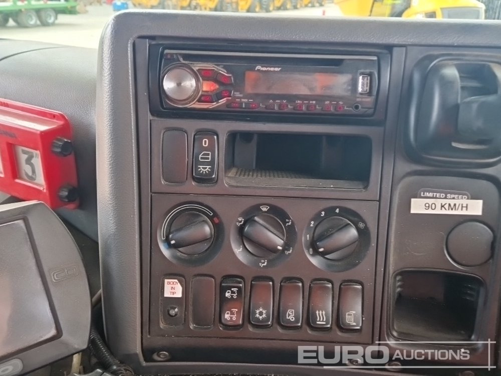 Самосвал 2016 Scania P410: фото 37