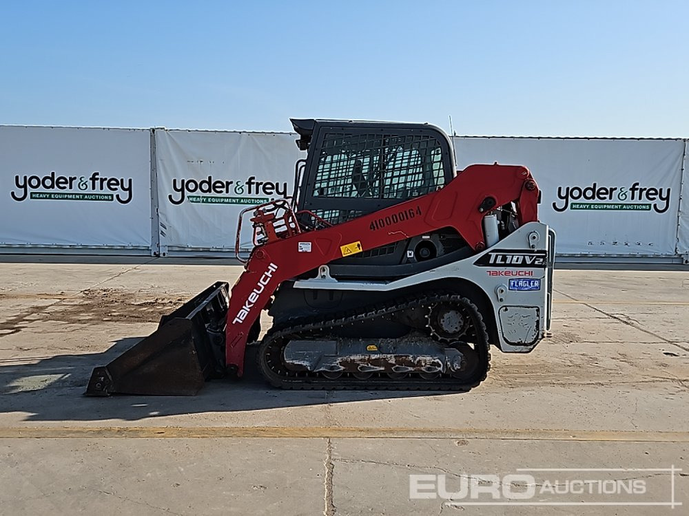 Мини-погрузчик с бортовым поворотом 2016 Takeuchi TL10V2: фото 9