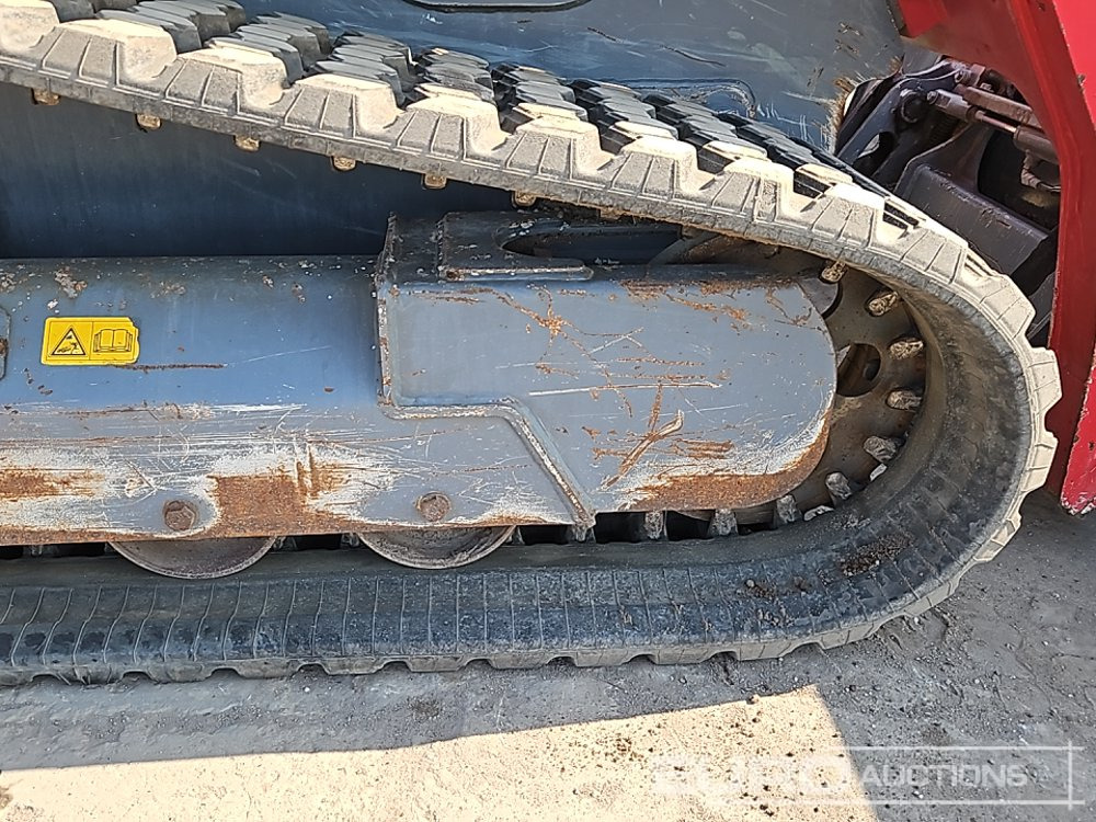 Мини-погрузчик с бортовым поворотом 2016 Takeuchi TL10V2: фото 40