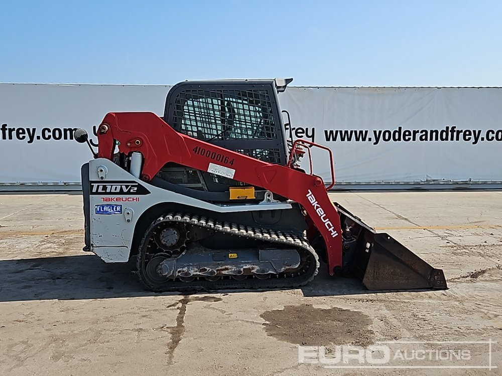Мини-погрузчик с бортовым поворотом 2016 Takeuchi TL10V2: фото 21