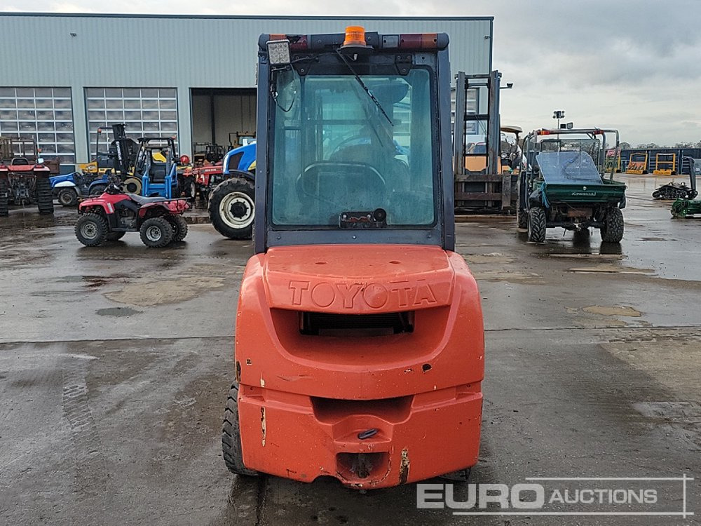 2016 Toyota 8FDJF35 - Вилочный погрузчик: фото 4 2016 Toyota 8FDJF35 - Вилочный погрузчик: фото 4