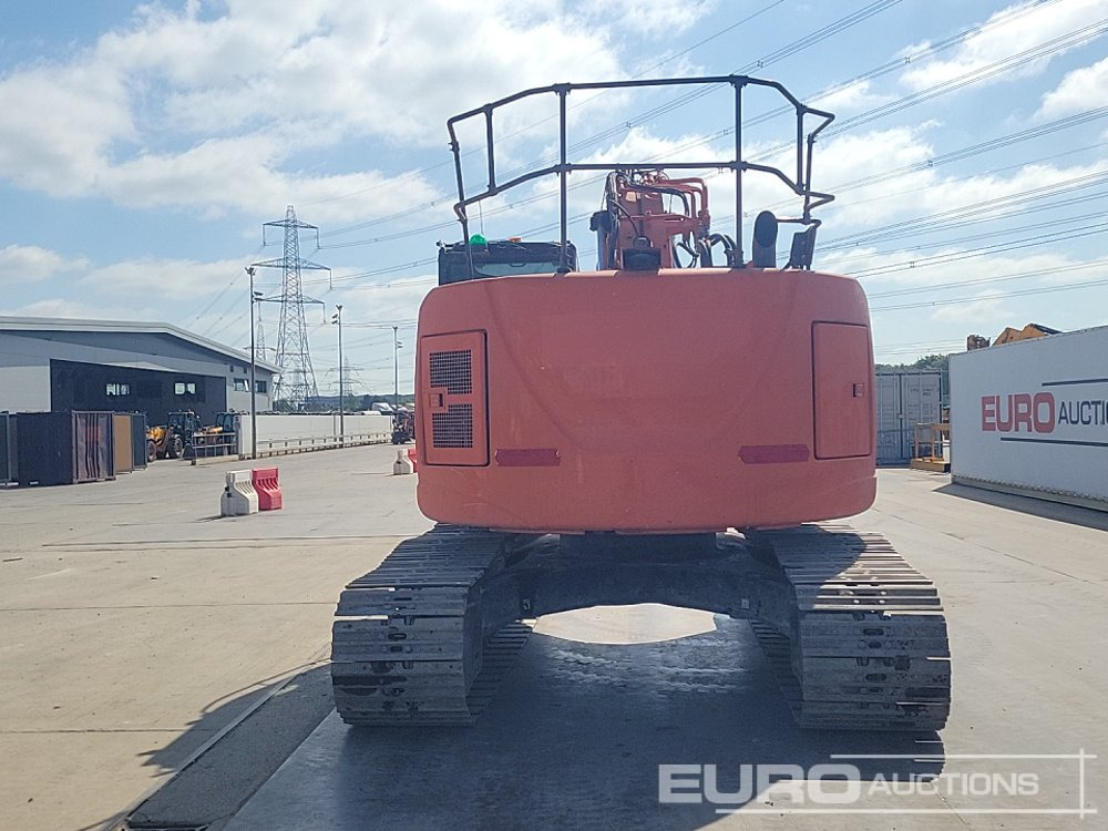 2017 Hitachi ZX225USLC-6 - Гусеничный экскаватор: фото 4 2017 Hitachi ZX225USLC-6 - Гусеничный экскаватор: фото 4