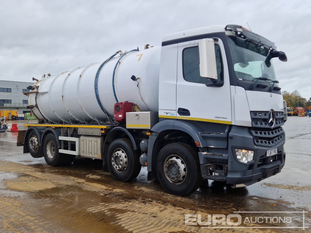 Грузовик-цистерна 2017 Mercedes Arocs 3240: фото 7