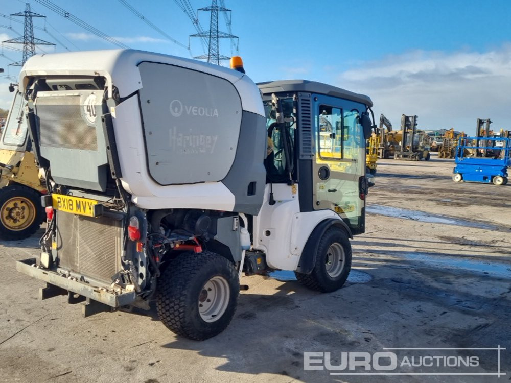 2018 Karcher Articulated Sweeper, Reverse Camera, A/C (Non Runner) - Подметально-уборочная машина: фото 5 2018 Karcher Articulated Sweeper, Reverse Camera, A/C (Non Runner) - Подметально-уборочная машина: фото 5