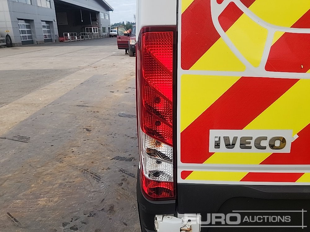 Грузовик с подъемником 2019 Iveco Daily 50C15: фото 32