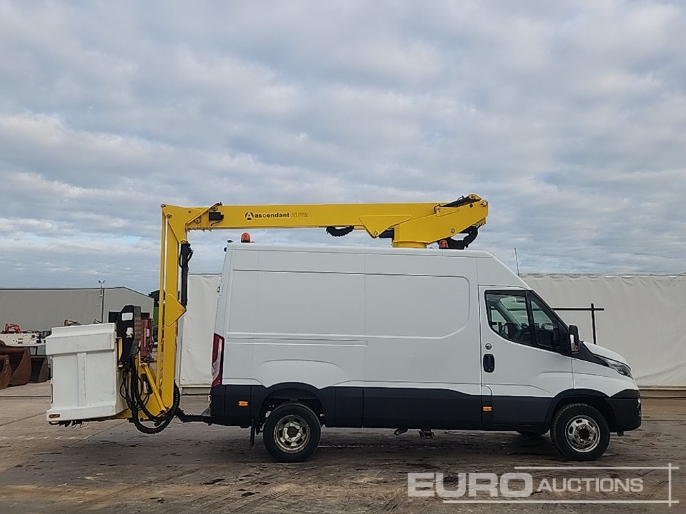 Грузовик с подъемником 2019 Iveco Daily 50C15: фото 6