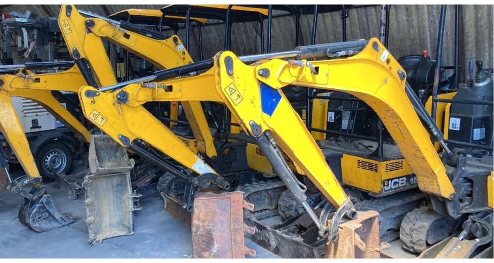 2019 JCB 15C-1 - Мини-экскаватор: фото 1 2019 JCB 15C-1 - Мини-экскаватор: фото 1