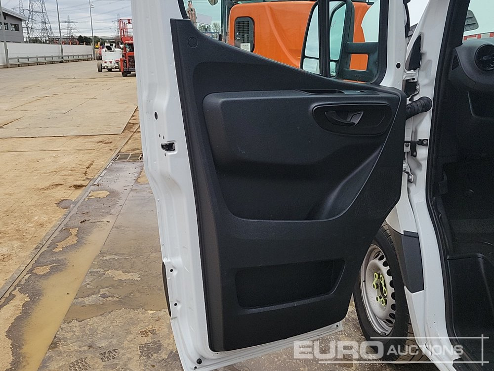 Малотоннажный бортовой грузовик 2019 Mercedes Sprinter 314: фото 23