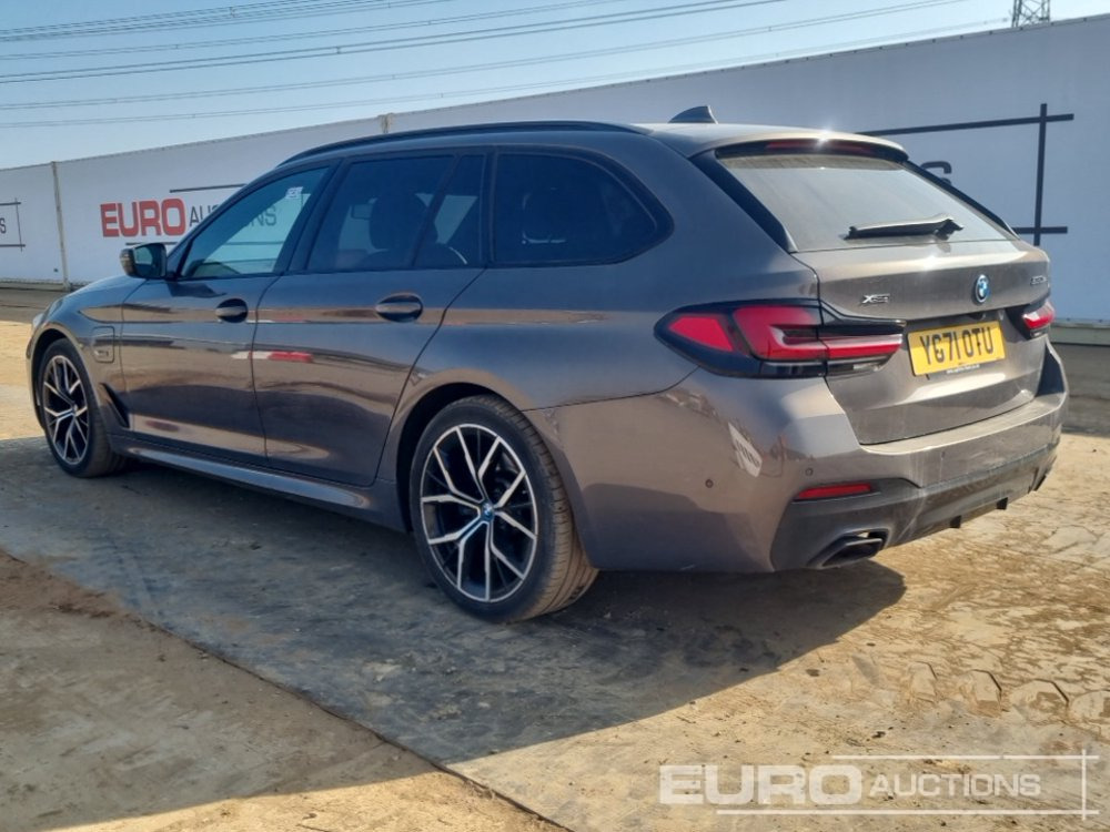 2021 BMW 530E - Легковой автомобиль: фото 3 2021 BMW 530E - Легковой автомобиль: фото 3