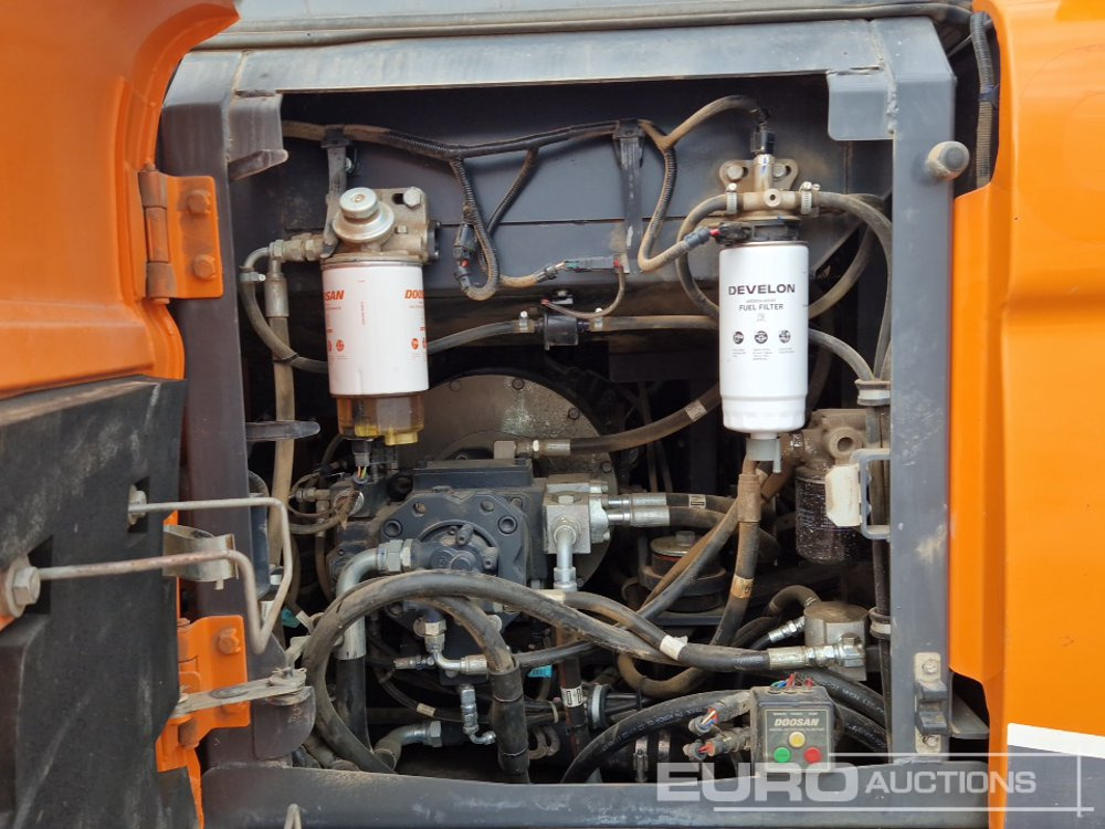 Гусеничный экскаватор 2022 Doosan DX140LC-7: фото 26