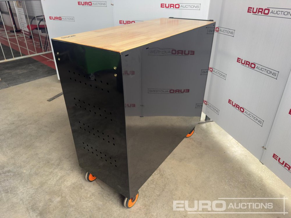 2025 Boss Wheeled Tool Trolley, 523pcs Tool Kit, Worktop (Black) - Оборудование для гаражей/ Мастерских: фото 5 2025 Boss Wheeled Tool Trolley, 523pcs Tool Kit, Worktop (Black) - Оборудование для гаражей/ Мастерских: фото 5