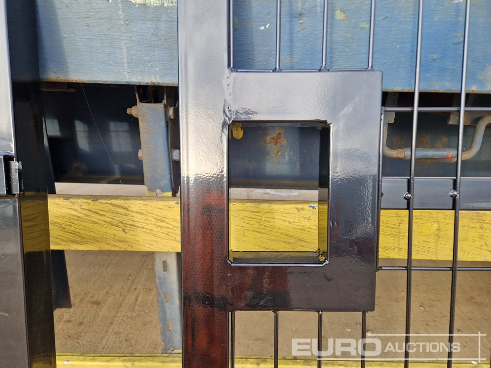 4m x 2.3m Heavy Duty Galvanized Powder Coated Gate (2 of), 100mm x 100mm Post (2 of), Assembly Kit (Black) - Строительное оборудование: фото 4 4m x 2.3m Heavy Duty Galvanized Powder Coated Gate (2 of), 100mm x 100mm Post (2 of), Assembly Kit (Black) - Строительное оборудование: фото 4