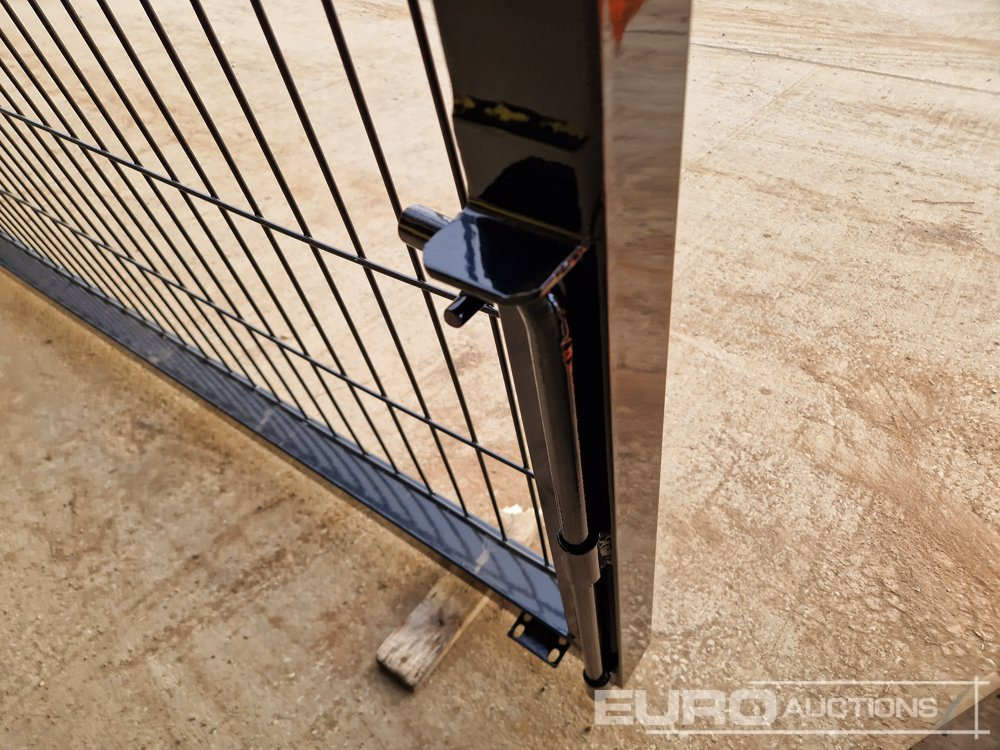 4m x 2.3m Heavy Duty Galvanized Powder Coated Gate (2 of), 100mm x 100mm Post (2 of), Assembly Kit (Black) - Строительное оборудование: фото 5 4m x 2.3m Heavy Duty Galvanized Powder Coated Gate (2 of), 100mm x 100mm Post (2 of), Assembly Kit (Black) - Строительное оборудование: фото 5