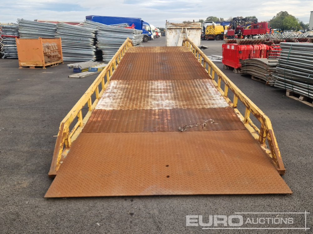 7' Loading Ramp - Погрузочная рампа: фото 4 7' Loading Ramp - Погрузочная рампа: фото 4