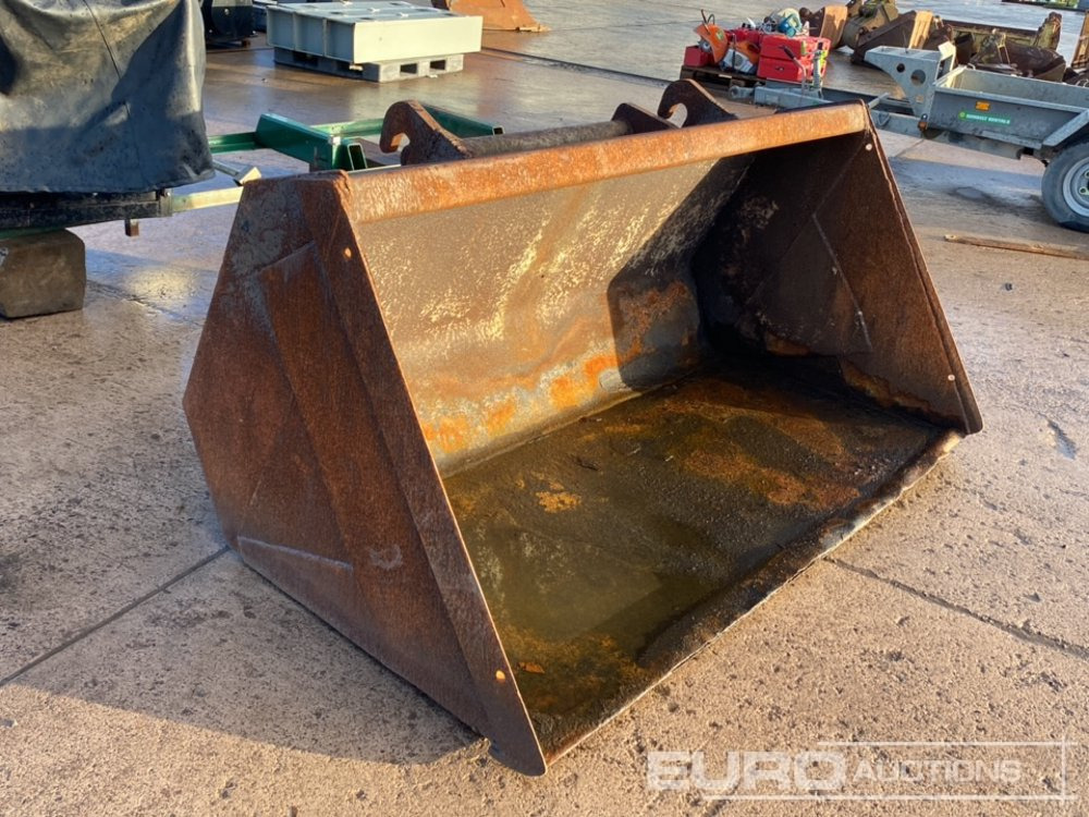 80" Front Loading Bucket to suit Manitou Telehandler - Ковш: фото 4 80" Front Loading Bucket to suit Manitou Telehandler - Ковш: фото 4