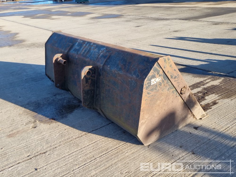 94" Loading Bucket to suit Manitou Telehandler - Ковш: фото 5 94" Loading Bucket to suit Manitou Telehandler - Ковш: фото 5